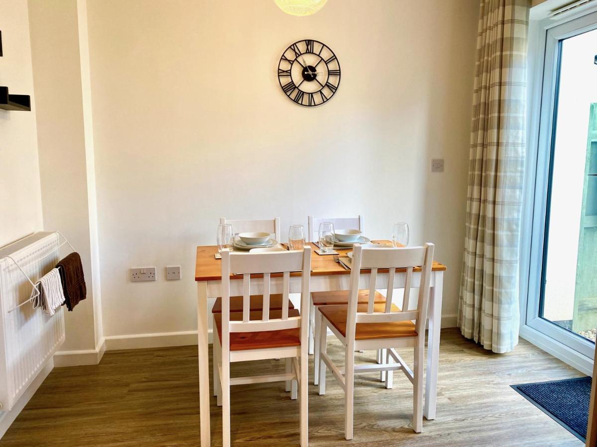 פלימות' Lovely 2 Bedroom, 2 Bathroom House With Parking. מראה חיצוני תמונה