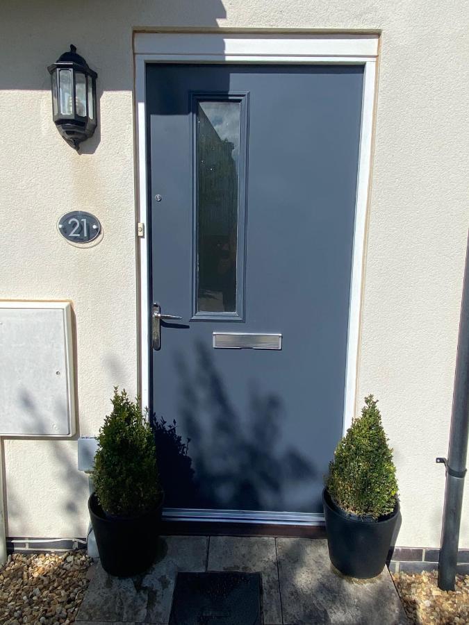 פלימות' Lovely 2 Bedroom, 2 Bathroom House With Parking. מראה חיצוני תמונה