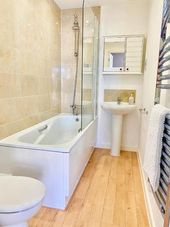 פלימות' Lovely 2 Bedroom, 2 Bathroom House With Parking. מראה חיצוני תמונה
