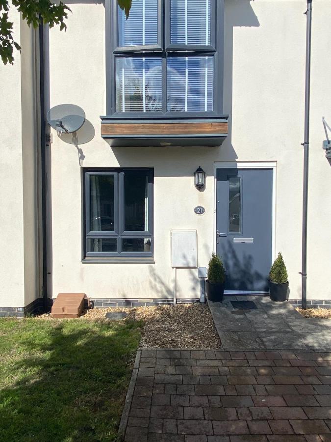 פלימות' Lovely 2 Bedroom, 2 Bathroom House With Parking. מראה חיצוני תמונה